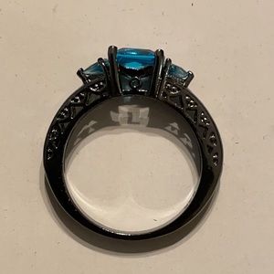 Black gold aquamarine ring
